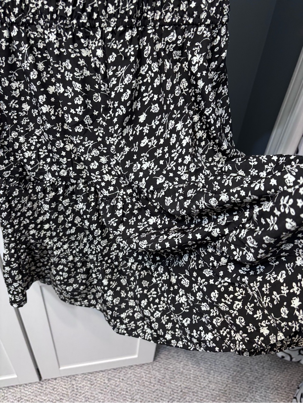 Blush Floral Puff Sleeve Mini Dress Size M Black White Tie Front Ruffle NWOT - Picture 11 of 15